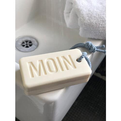Badezimmer Seifenspender mit "MOIN" Aufdruck, handgefertigt, dekorativ und praktisch.