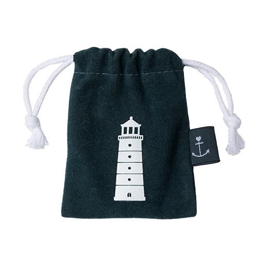 Hochwertige Stofftasche mit Leuchtturm-Design und Anker-Logo, ideal für maritime Accessoires und Ges.