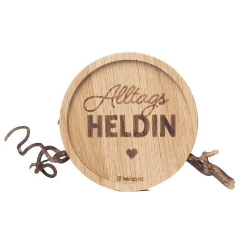 Alltags HELDIN Holzschild mit Herz, nachhaltige Dekoration, umweltfreundliches Geschenk, handgeferti.