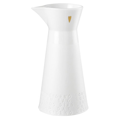 Hochwertige weiße Keramik-Karaffe mit goldenem Herz und graviertem Tagesmotto, ideal für stilvolle G.