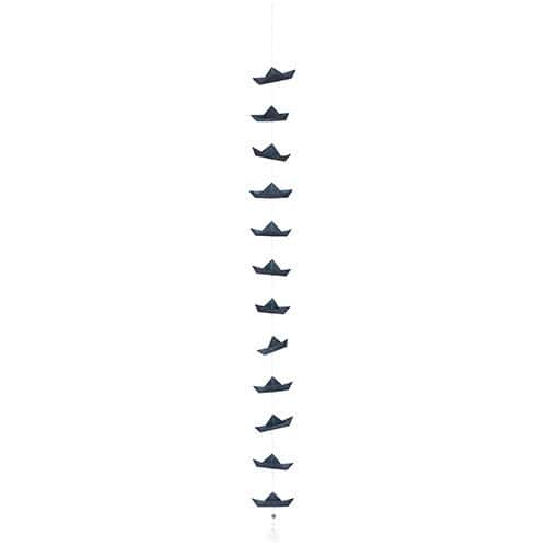 Schwimmboote in einer geraden Linie auf weißem Hintergrund, minimalistische Darstellung.