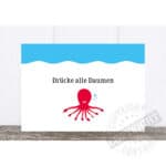 Druck alle Daumen - Handzeichen für Glück und Erfolg, symbolisiert durch eine rote Hand mit Daumen n.