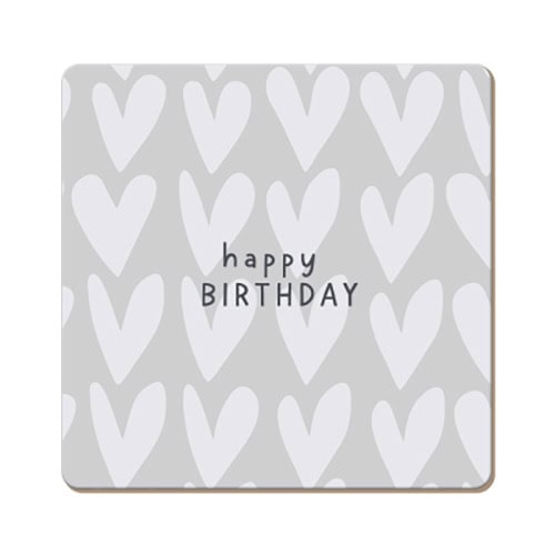 Herzförmige Muster mit "happy BIRTHDAY" Schriftzug, ideal für Geburtstagskarten und Feierdekoratione.