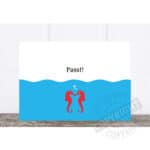 Pass! Karte mit Seepferdchen-Motiv und Herz, geeignet für maritime Grußkarten oder Geschenke.