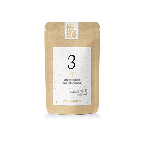 Hochwertiger Tee in nachhaltiger Verpackung für Winterspaziergänge, aromatisch und wohltuend.