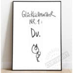 Glücklicher Spruch auf Whiteboard mit Katze, inspirierende Botschaft für positive Stimmung.