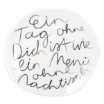 Ein Tag ohne Dich ist wie ein Menü ohne Nachtisch, inspirierendes handgeschriebenes Zitat auf weißem.