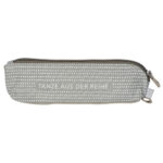 Einzeltasche mit Perforationen und Aufschrift "TANZE AUS DER REIHE" für Tanz- oder Modeaccessoires.