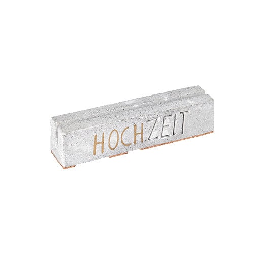 Hochzeitsstein mit Gravur "Hochzeit" für Hochzeitsdekoration und Feierlichkeiten.