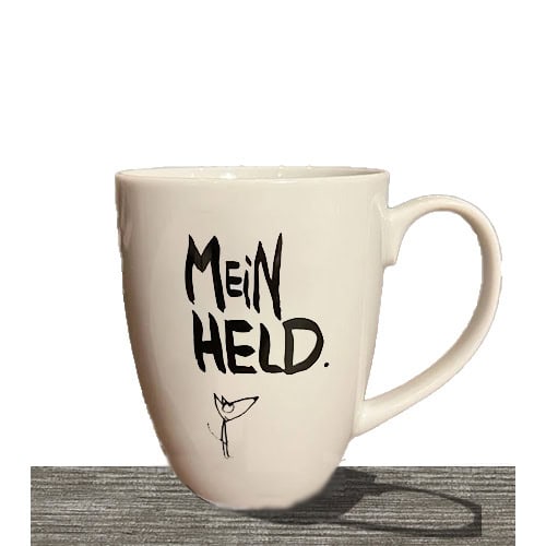 Mein Held Tasse mit handgezeichneter Figur und Spruch, ideal für Kaffee oder Tee. Perfektes Geschenk.