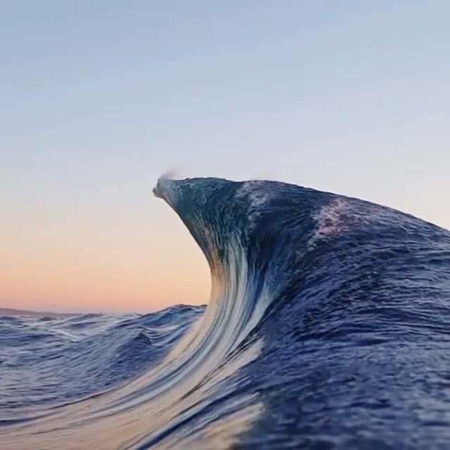 Große Meereswelle bei Sonnenuntergang, Natur, Wasser, Ozean.