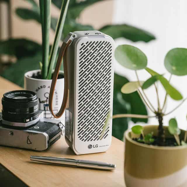 Mobiler LG Bluetooth-Lautsprecher für Musik und Unterhaltung.