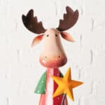 Hirsch-Figur mit Stern, festliche Dekoration, Weihnachtsfigur, handgefertigt, winterlich, dekorative.