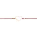 Herzförmiger Anhänger an zartem Armband, eleganter Schmuck für Damen, romantisches Accessoire.
