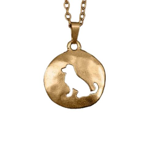 Anhänger mit Hundemotiv aus Gold, stilvolles Schmuckstück.