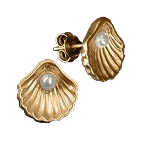 Ohrringe mit Muschelmotiv und Perlen, goldfarben, elegant.
